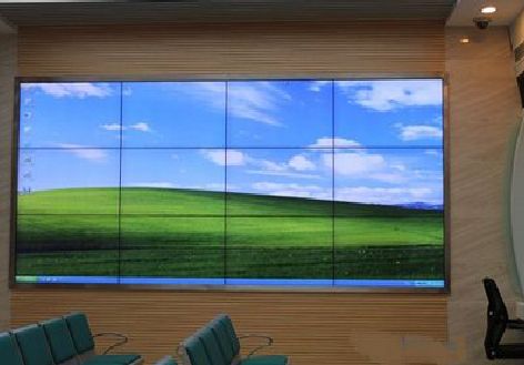 富宁液晶拼接屏的另类用法。